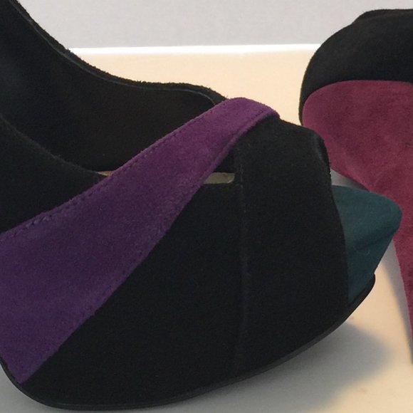 GUESS PEEP TOE PUMPS NEW WITH TAGS - Picture 3 of 5